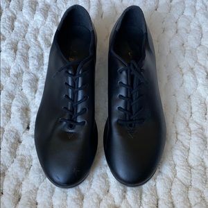 Leather tap shoes. Perfect condition.